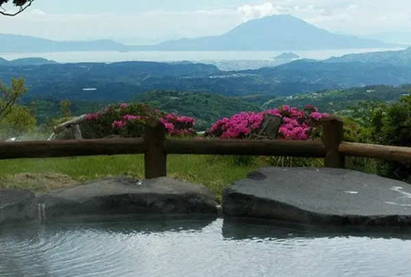 旅行人山荘