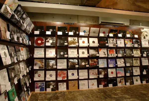 Lighthouse Records