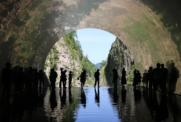 清津峡渓谷トンネル