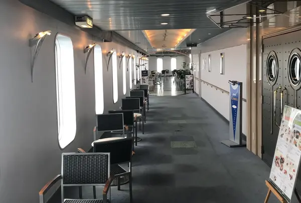 新日本海フェリー
