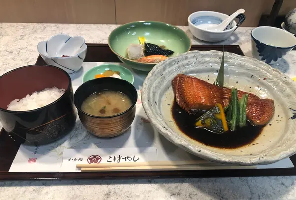 こばやし