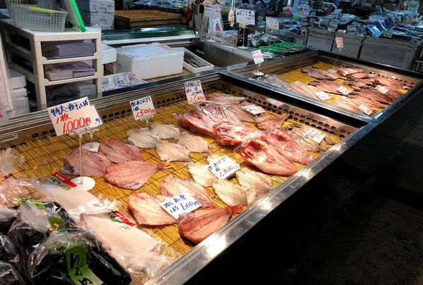 塩釜水産物仲卸市場