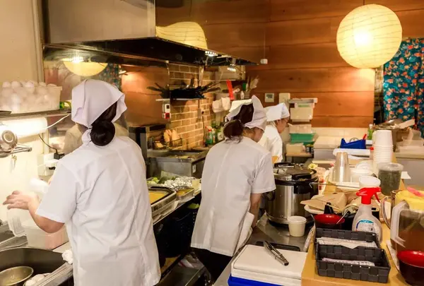 ポークたまごおにぎり本店