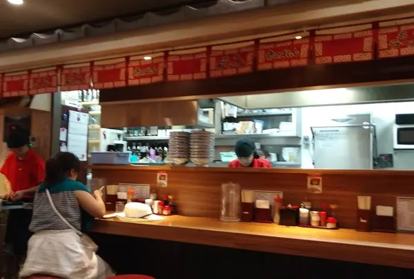 元祖 赤のれん 節ちゃんラーメン 天神本店