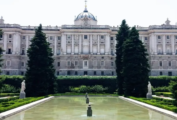 Palacio Real de Madrid（王宮）