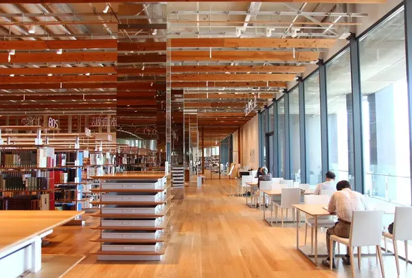 ＴＯＹＡＭＡキラリ （富山第一銀行本店・富山市立図書館本館・富山市ガラス美術館）