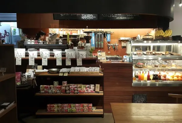 ＴＨＥ・ＣＯＦＦＥＥＢＡＲ