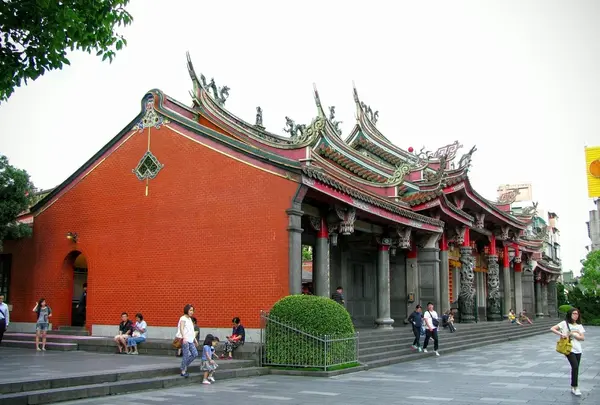 行天宮(Xingtian Temple)