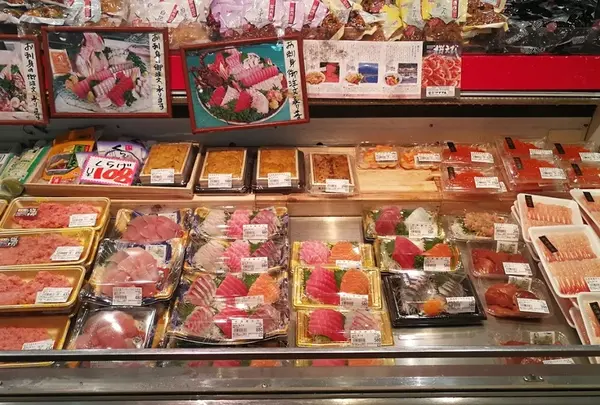 鎌万水産
