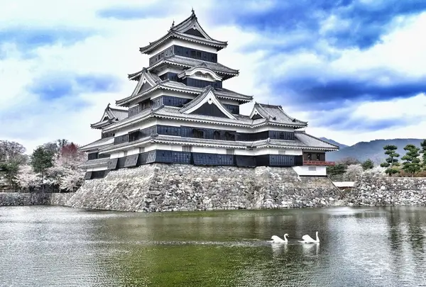 松本城
