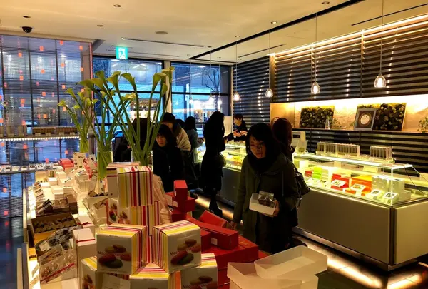 パティスリー・サダハル・アオキ・パリ 丸の内店