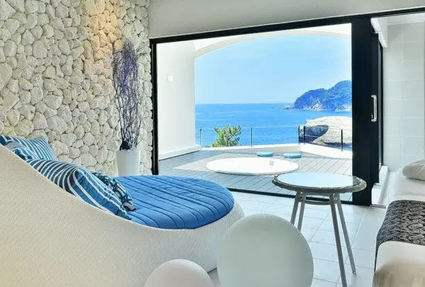 世界ジオパーク伊豆 繭二梁