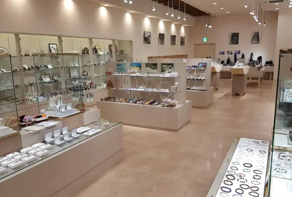 山梨宝石博物館