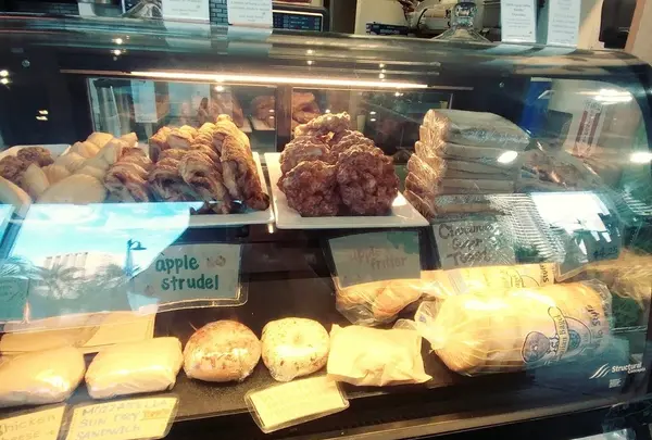 ゴリラ イン ザ カフェ