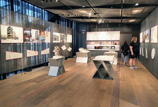 浅草文化観光センター (Asakusa Culture Tourism Center)