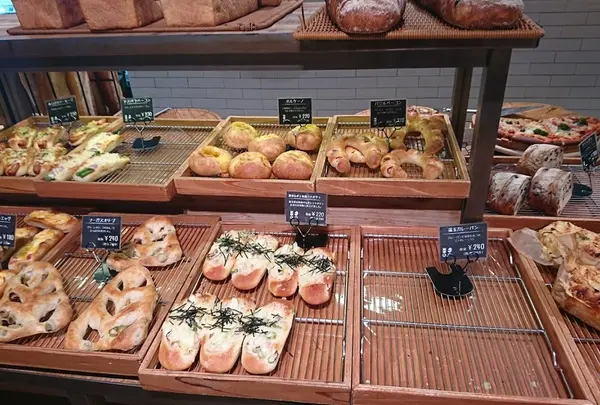 ベーカリーズキッチン オハナ 道の駅 はなぞの店
