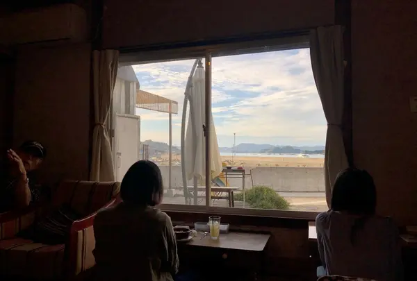 直島カフェ コンニチハ