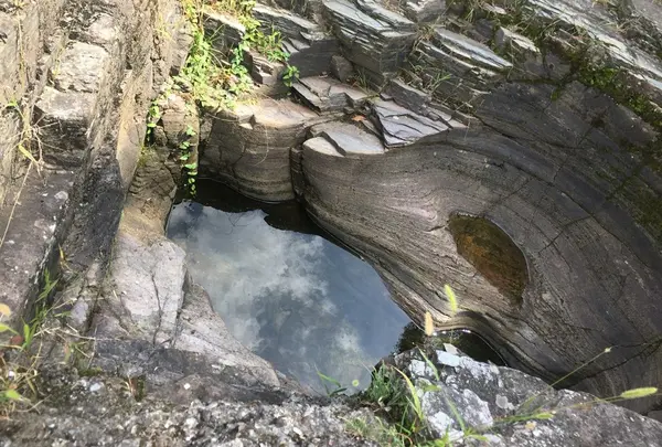 紅簾石片岩の写真・動画_image_429423