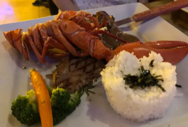 アトランティス シーフード&ステーキ