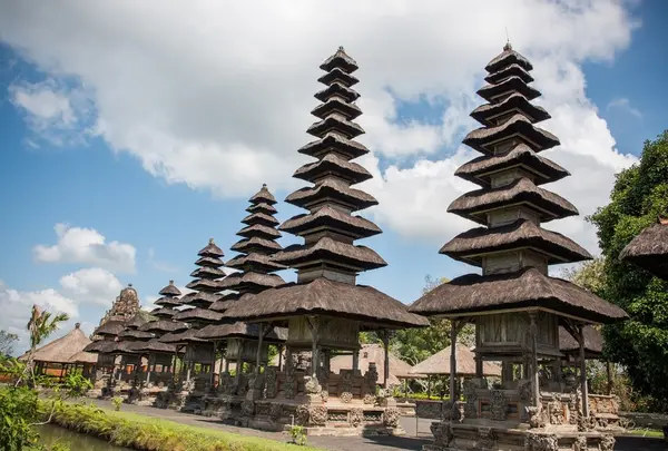 Pura Taman Ayun（タマン・アユン寺院）