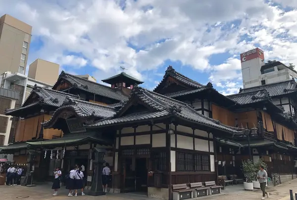 道後温泉本館