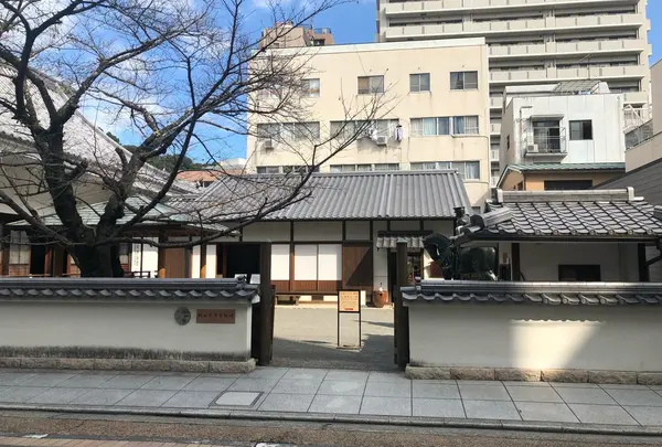 秋山兄弟生誕地