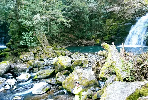 夫婦滝(めおとだき)