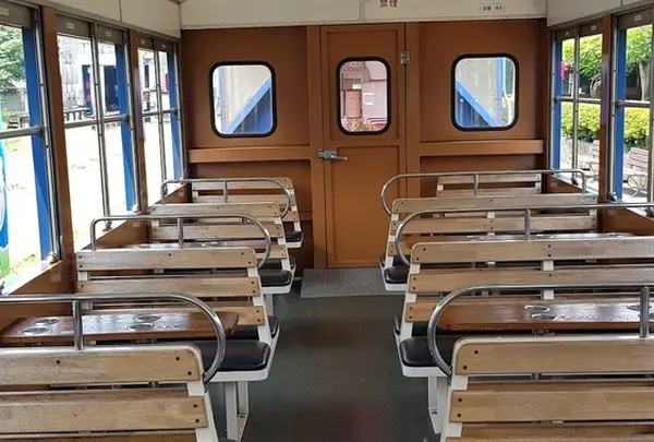 トロッコ列車ゆうすげ号