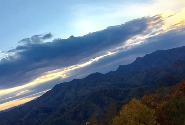 藻岩山