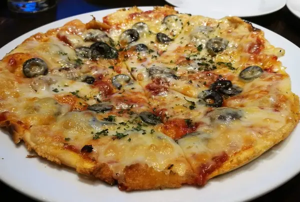 イヴォ ホームズ パスタ