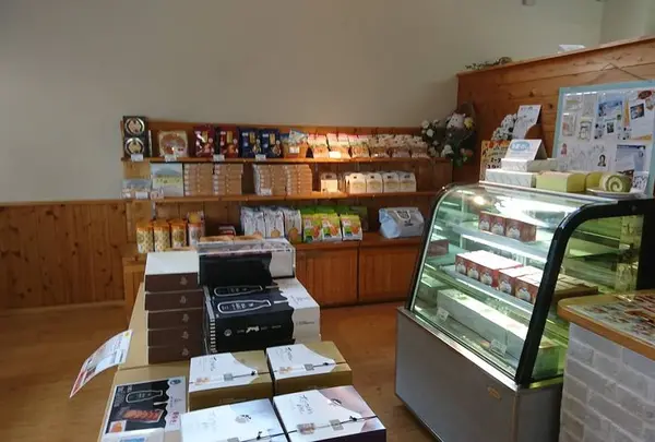 カウィーのみるく館