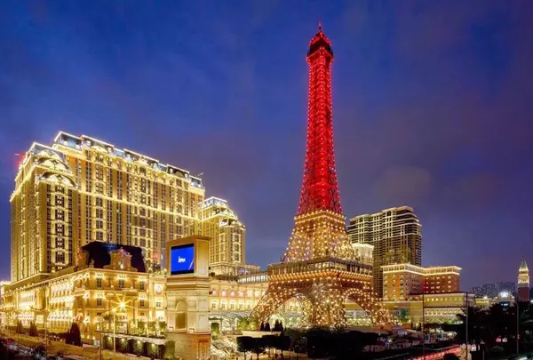 The Parisian Macao