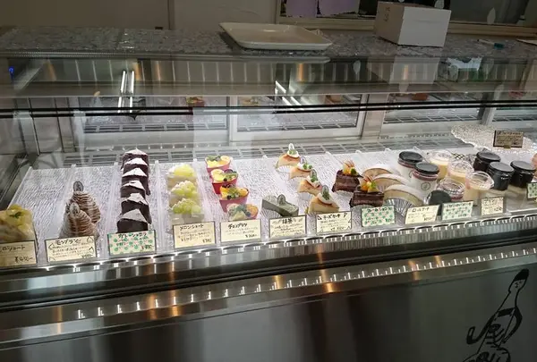 チナツ洋菓子店