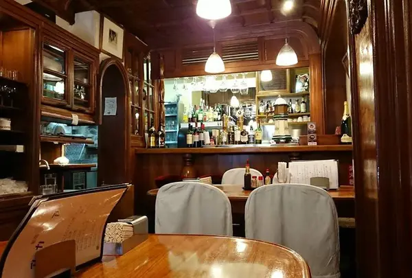 アカシア 新宿本店