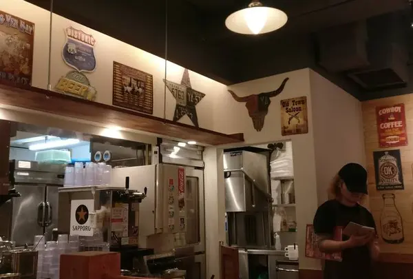 ヒーローズ吉祥寺店