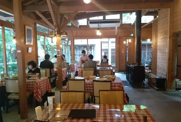 ひろ文川床