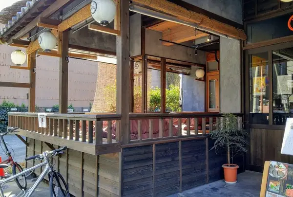 筥崎 鳩太郎商店