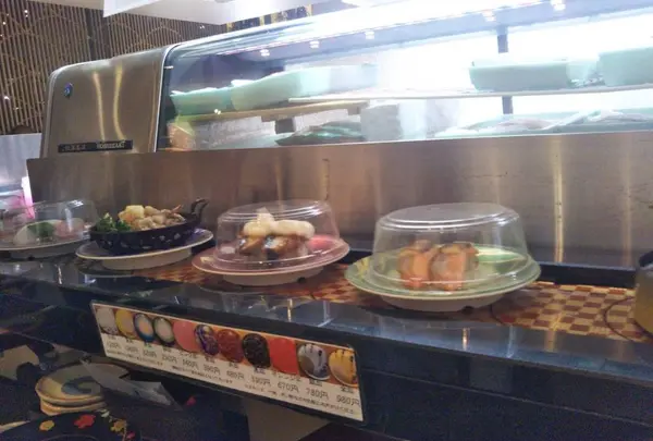 廻転とやま鮨 富山駅前店