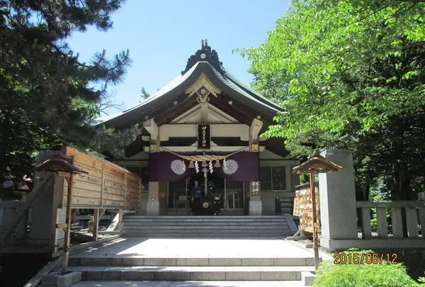 彌彦神社