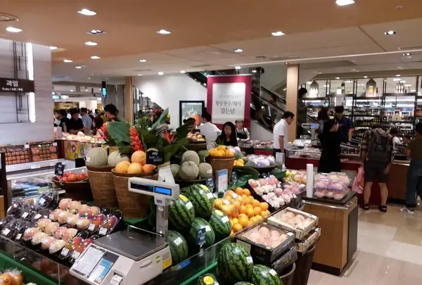 ロッテ百貨店 本店/ロッテペッカジョム ポンジョム/롯데백화점 본점