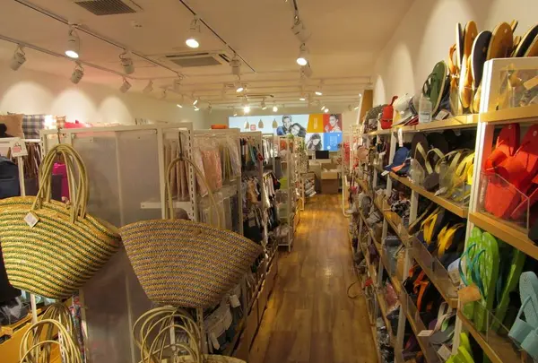 MINISO 名創優品 東京早稲田旗艦店