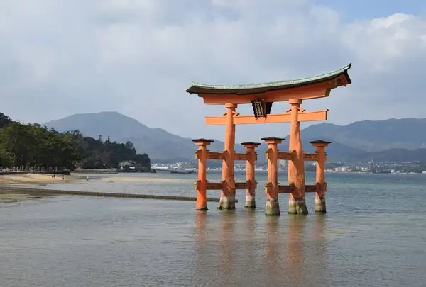 厳島神社