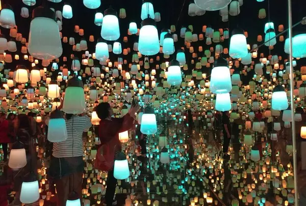 デジタルアート ミュージアム（MORI Building Digital Art Museum: EPSON teamLab Borderless）