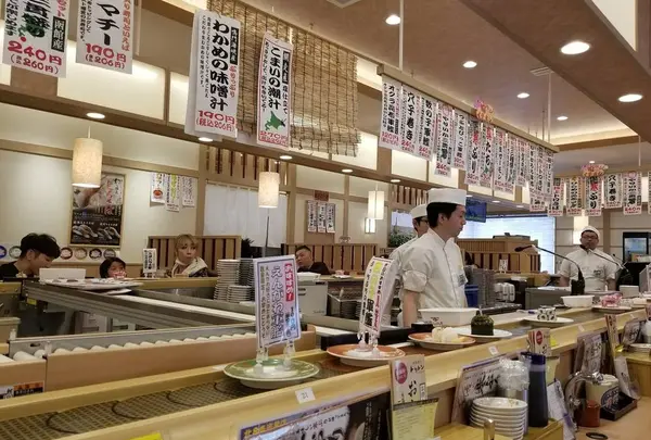 回転寿司トリトン