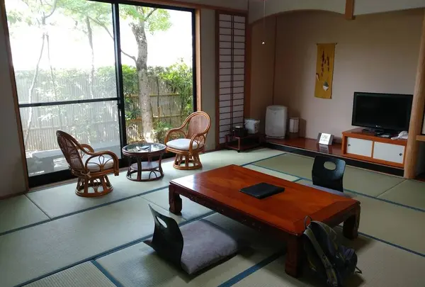 旅館めばえ荘