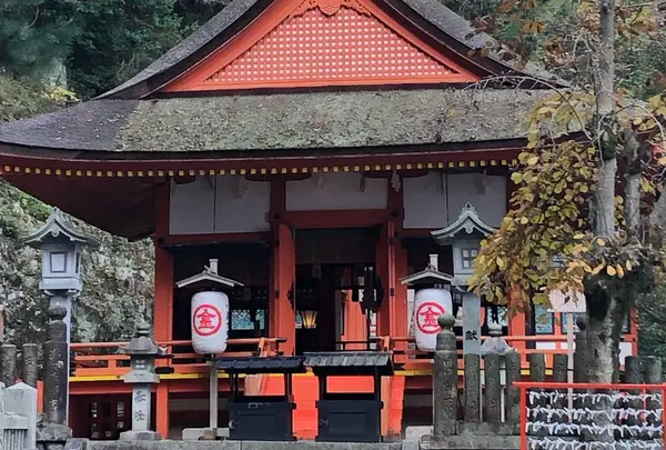 厳魂神社（いづたまじんじゃ）