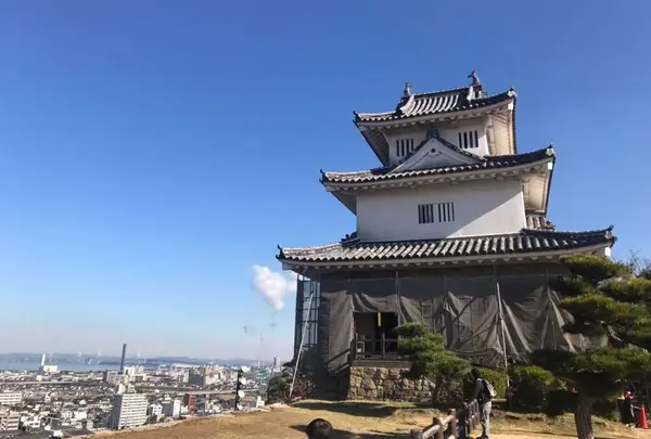 丸亀城