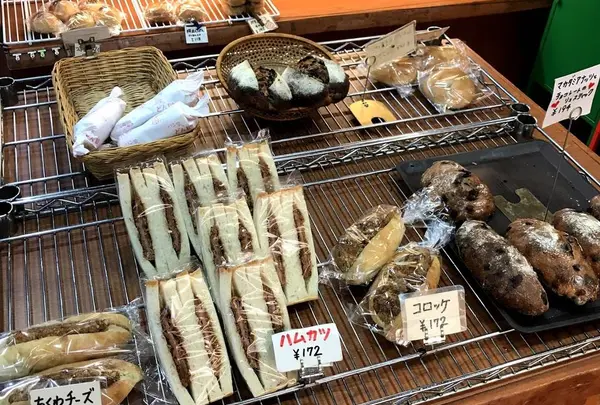 パン屋のどん助
