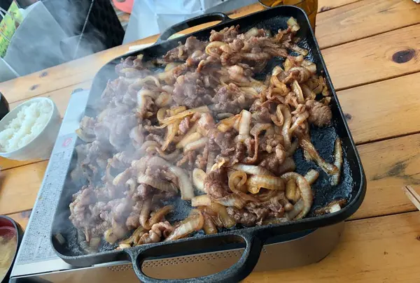 司バラ焼き大衆食堂