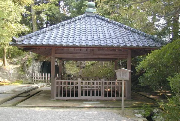 金城霊澤